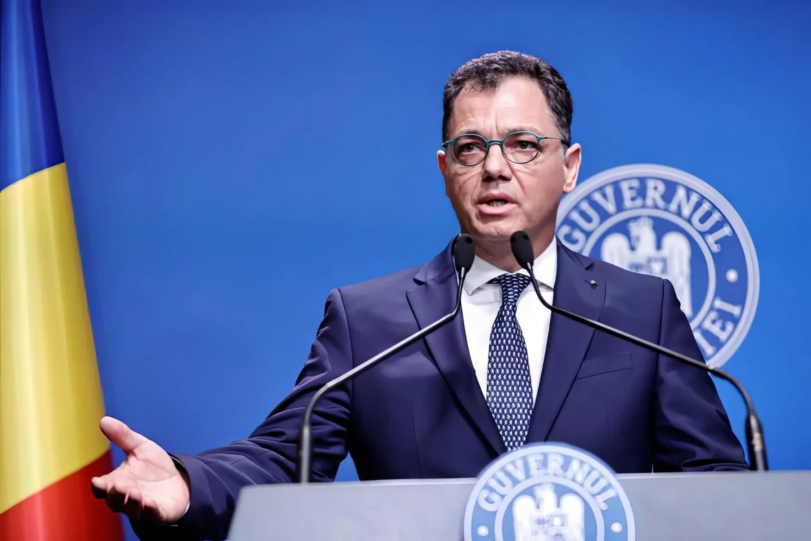 Un nou scandal în Coaliţie. PSD acuză avalanşa de CV-uri depuse de USR la ministerele conduse de membrii ai acestui partid