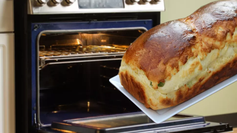 La câte grade se coace cozonacul. Regula de aur pentru cozonaci babani și delicioși, nu rămân cruzi la interior