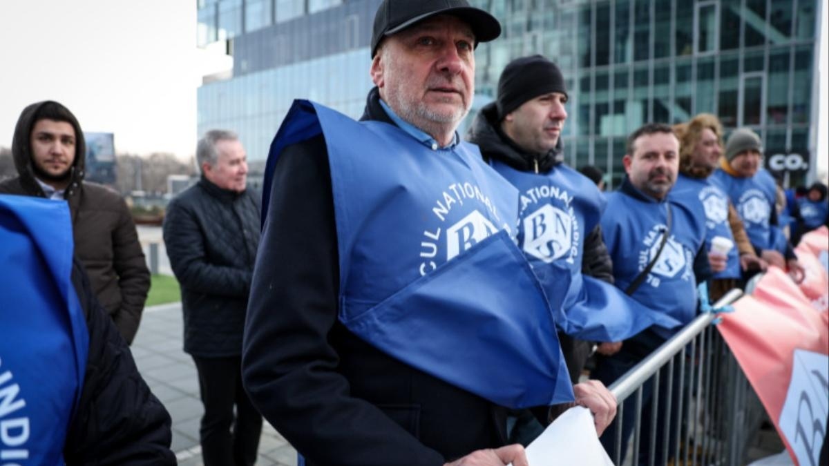 BNS acuză un troc în Coaliţie pentru amânarea majorării salariului minim