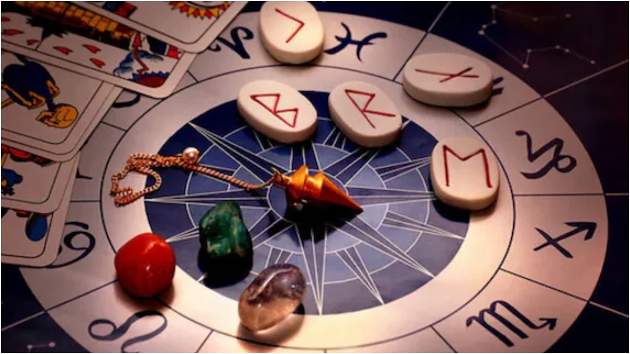 Horoscop rune 9 septembrie 2025. INGUZ aduce un val de inspiraţie, Nauthiz te sfătuieşte să aştepţi vremuri mai bune