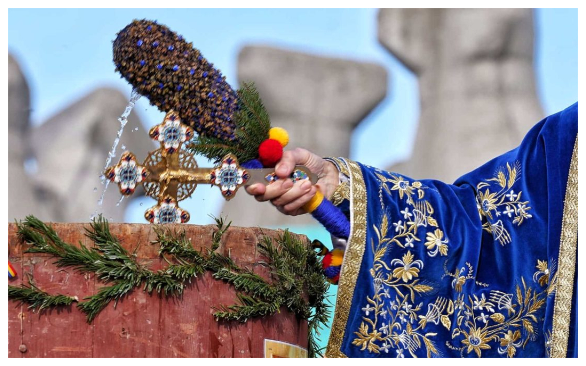 Bobotează 2026. Patriarhul Daniel va săvârși Sfințirea Mare a Apei. Vor fi distribuiți 10.000 de litri de Agheasmă Mare