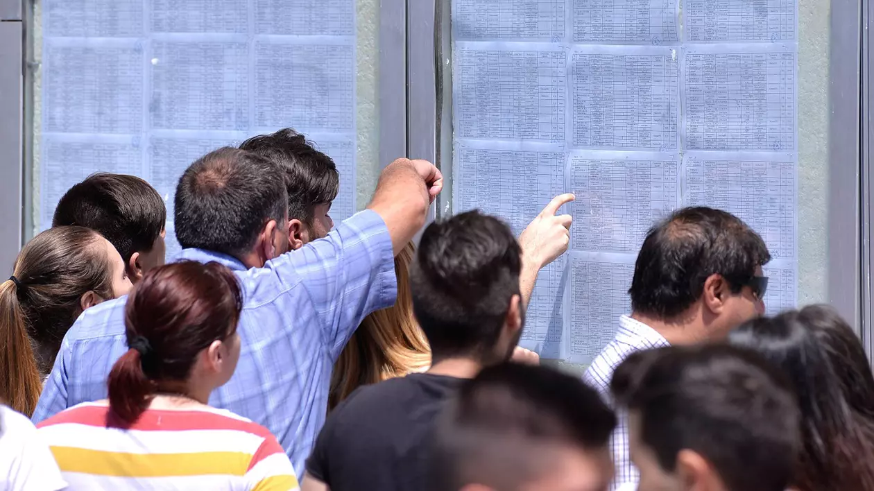 Rezultate BAC 2026. La ce oră se publică primele note, emoții mari pentru absolvenții claselor a XII-a