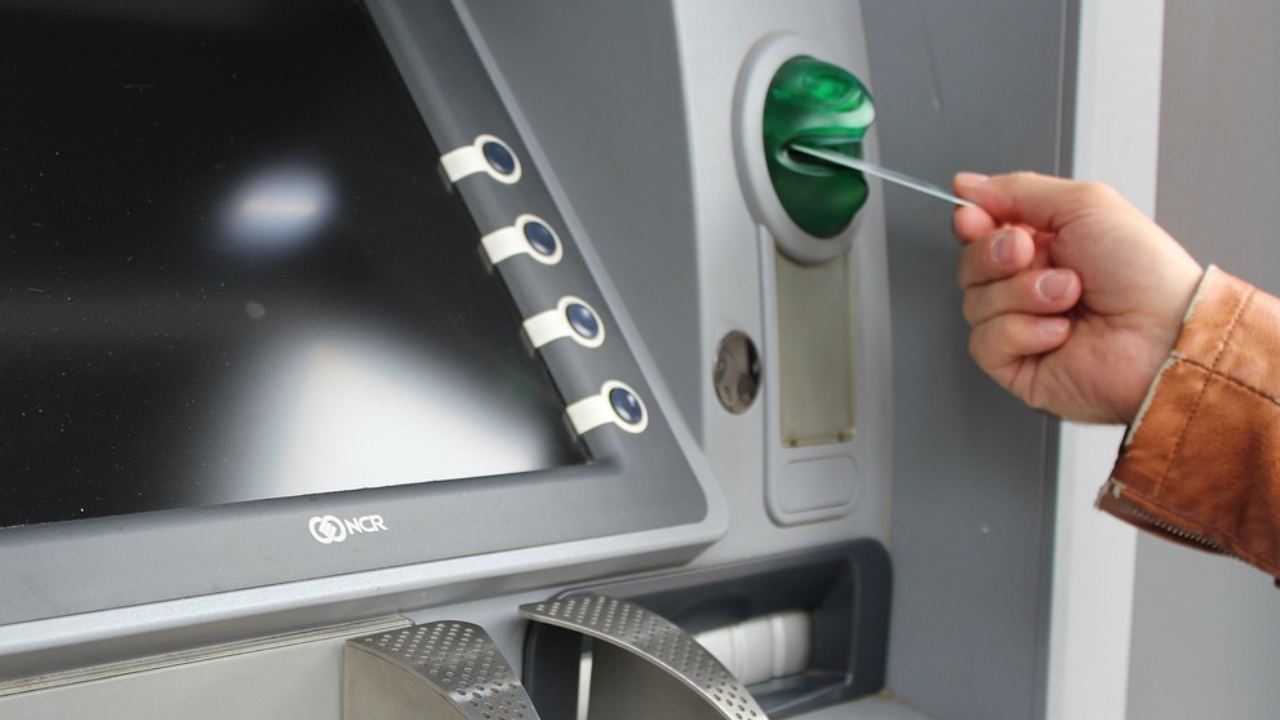 Se schimbă bancomatele. Cu ce sunt înlocuite clasicele ATM-uri