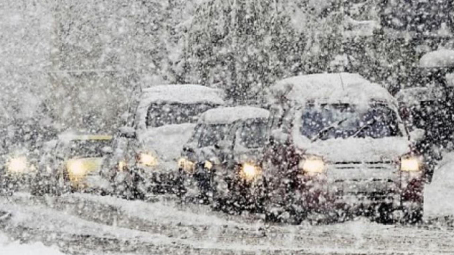 Ploi puternice și ninsori în România. ANM a modificat brusc prognoza meteo, vremea se răcește drastic