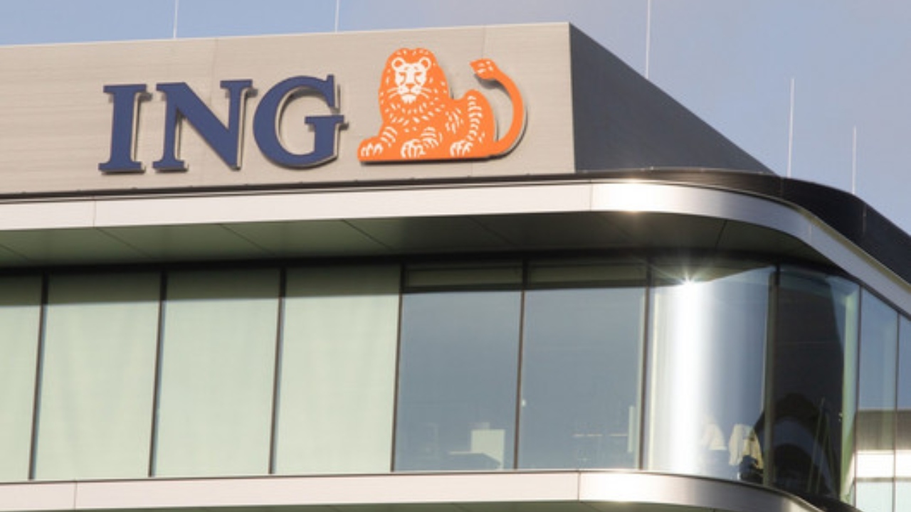 ING elimină 230 de posturi la nivel global. Explicația? Grupul bancar are „prea mulți directori”