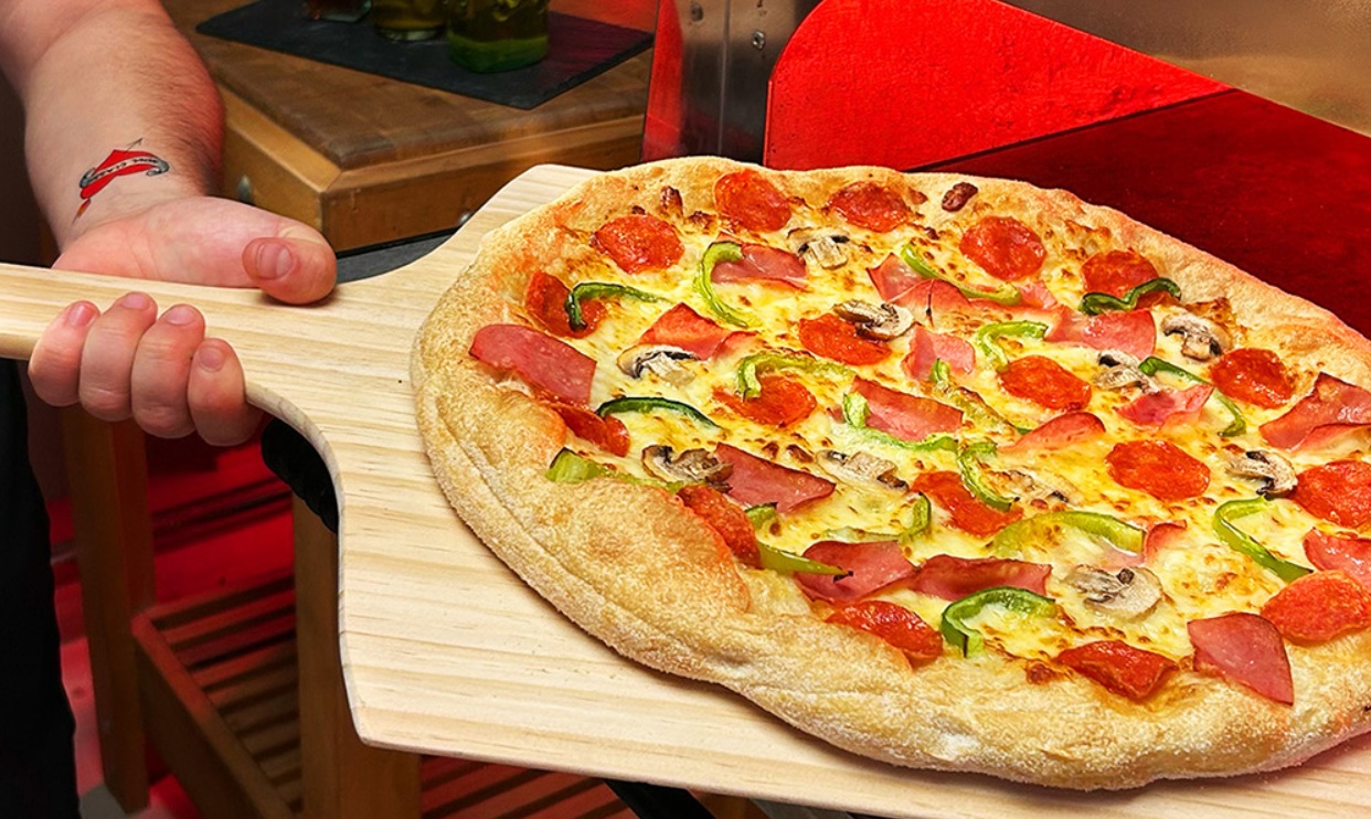 Pofta vine pe loc, cu gustul unic Pizza Hut
