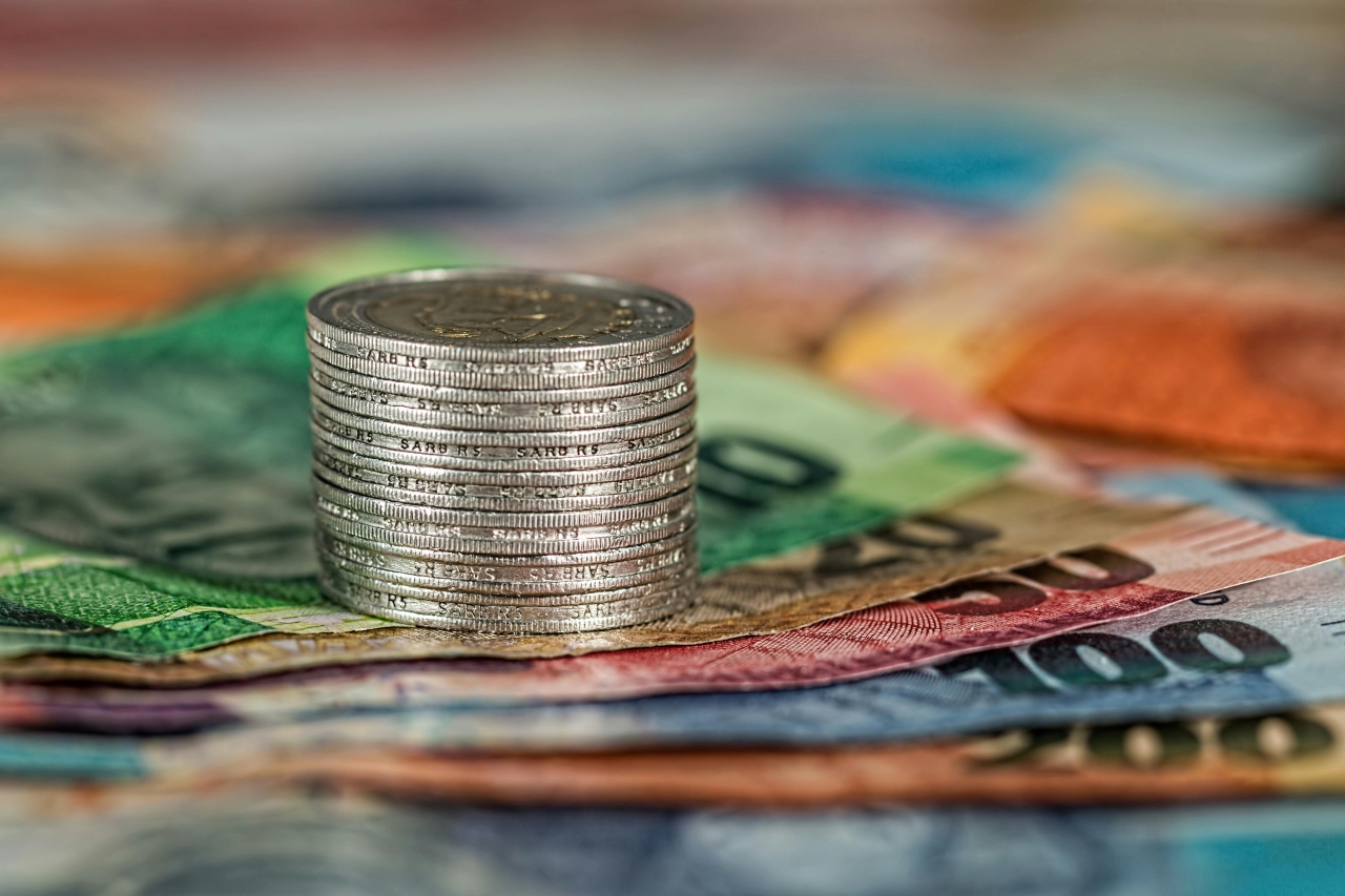 Important pentru românii care vor să pună bani deoparte. Care este moneda ”ideală” pentru economii