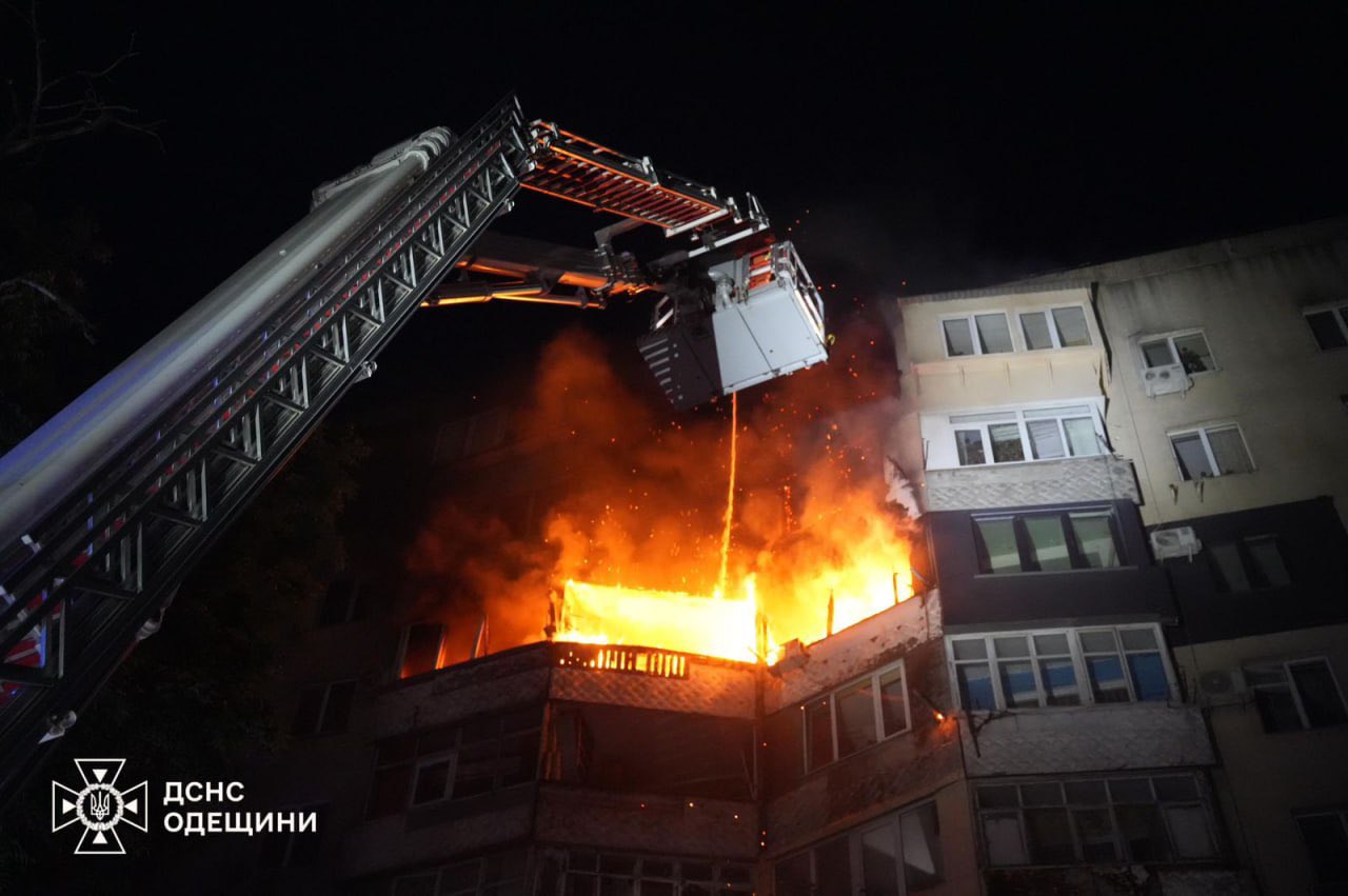 Rusia, bombardamente masive în Ucraina, în cel mai apropiat oraş de graniţa României. Bombele au căzut la nici 200 de km de ţara noastră
