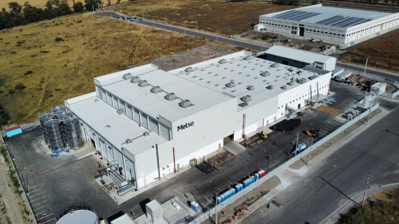 După trecutul întunecat, o fabrică gigant repornește producția în România. Uzina devine operațională din 2026