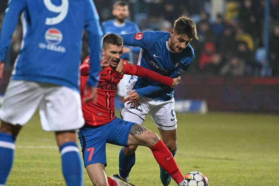 LIVE DIGI SPORT FCSB – FARUL online stream. Antrenament pentru Champions League, Gigi becalia schimbat echipa!