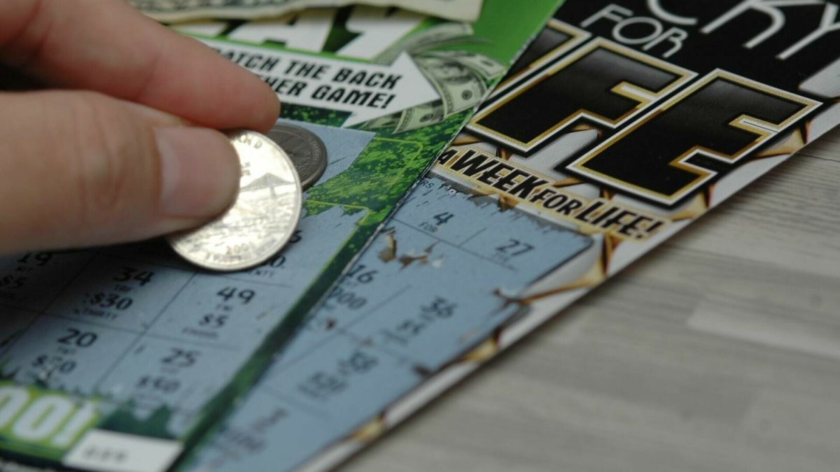 Un bărbat fără adăpost, șocat după ce a câștigat un milion de dolari: „Cum adică, nu sunt 200 de dolari?”