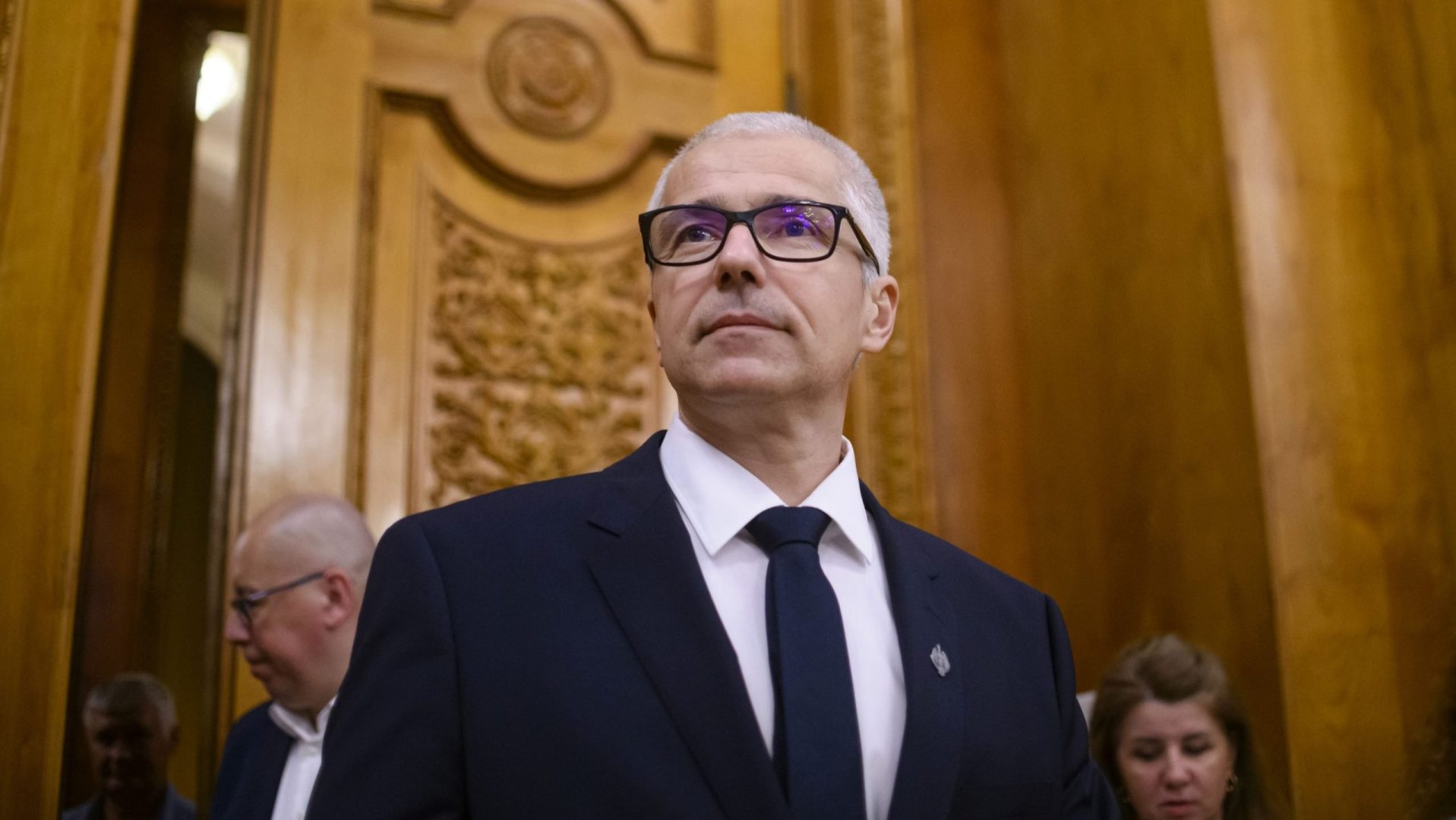 Poziţia lui Radu Marinescu, ministrul Justiţiei, după ce Bolojan a anunţat modificarea legii pensionării magistraţilor: „Ministerul Justiţiei nu a iniţiat un proiect de lege. Vrem să ducem vârsta de pensionare la 65 de ani, dar CCR spune că trebuie etapizat”