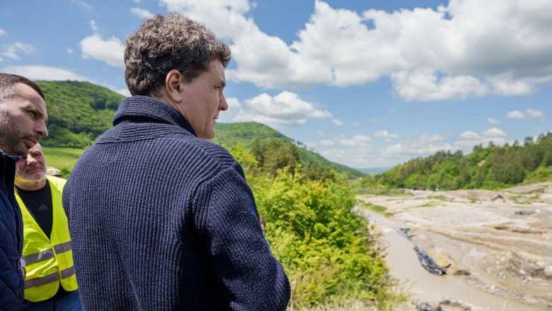 Nicuşor Dan, după inundaţiile din Moldova: România trebuie să îşi consolideze infrastructura de apărare împotriva dezastrelor naturale