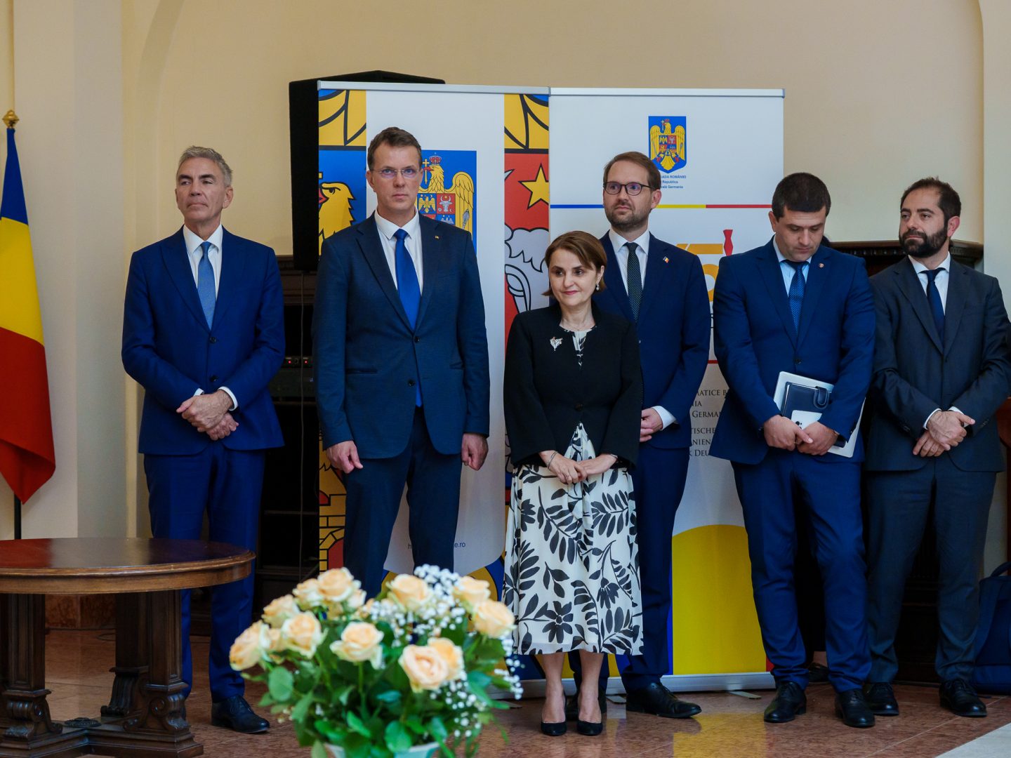 "Romania is back. Trebuie să scoatem băţul din fund"