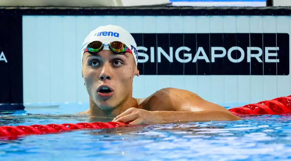 David Popovici je bil blizu umika z mladinskega svetovnega prvenstva v plavanju