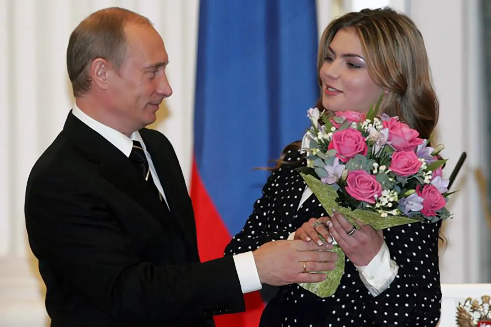Câţi copii are Vladimir Putin. Zvonurile din Rusia spun că ar fi tată a doi băieţi ai gimnastei Alina Kabaeva, dintre care unul îi moşteneşte numele