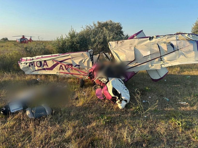 Accident aviatic în zona Gura Portiţei – Un avion de mici dimensiuni cu două persoane la bord s-a prăbuşit