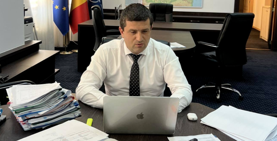 Romunsko ministrstvo za gospodarstvo začasno ustavilo prijave za vodilne položaje v državnih podjetjih zaradi prevelikega števila prijav