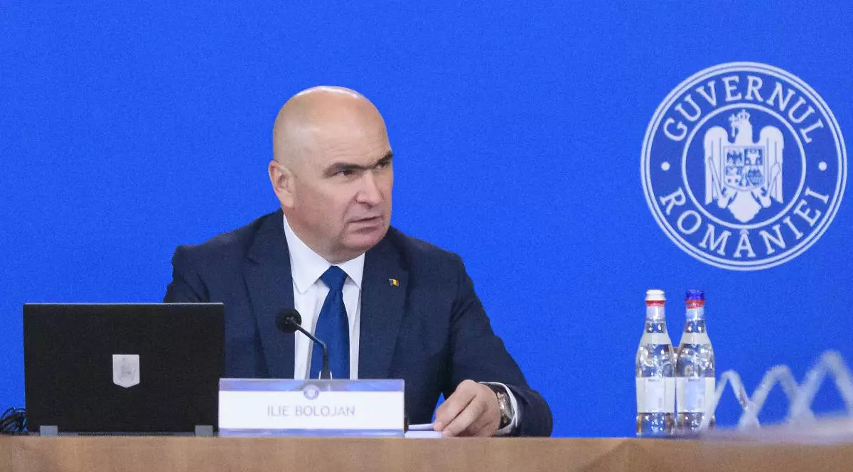 Ilie Bolojan face prăpăd în administraţia centrală. Premierul a ordonat concedierea a 20% din angajaţi în toate instituţiile din subordinea Guvernului