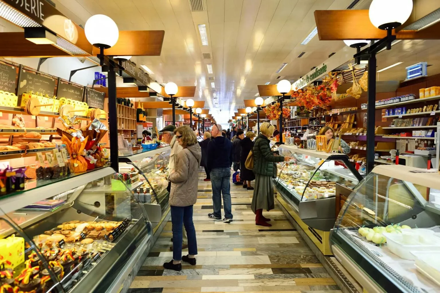 Studiu comparativ – cât costă alimentele în marile orașe europene. Unde costă cel mai puțin coșul săptămânal