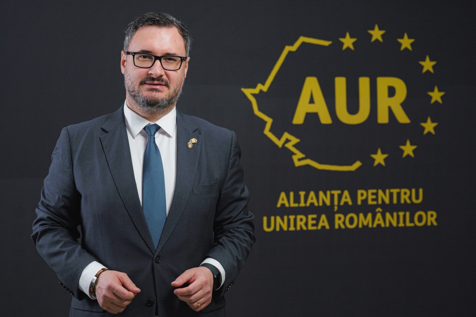 Ce salariu are Dan Tănasă, liderul AUR care îndeamnă românii la ură împotriva livratorilor imigranți