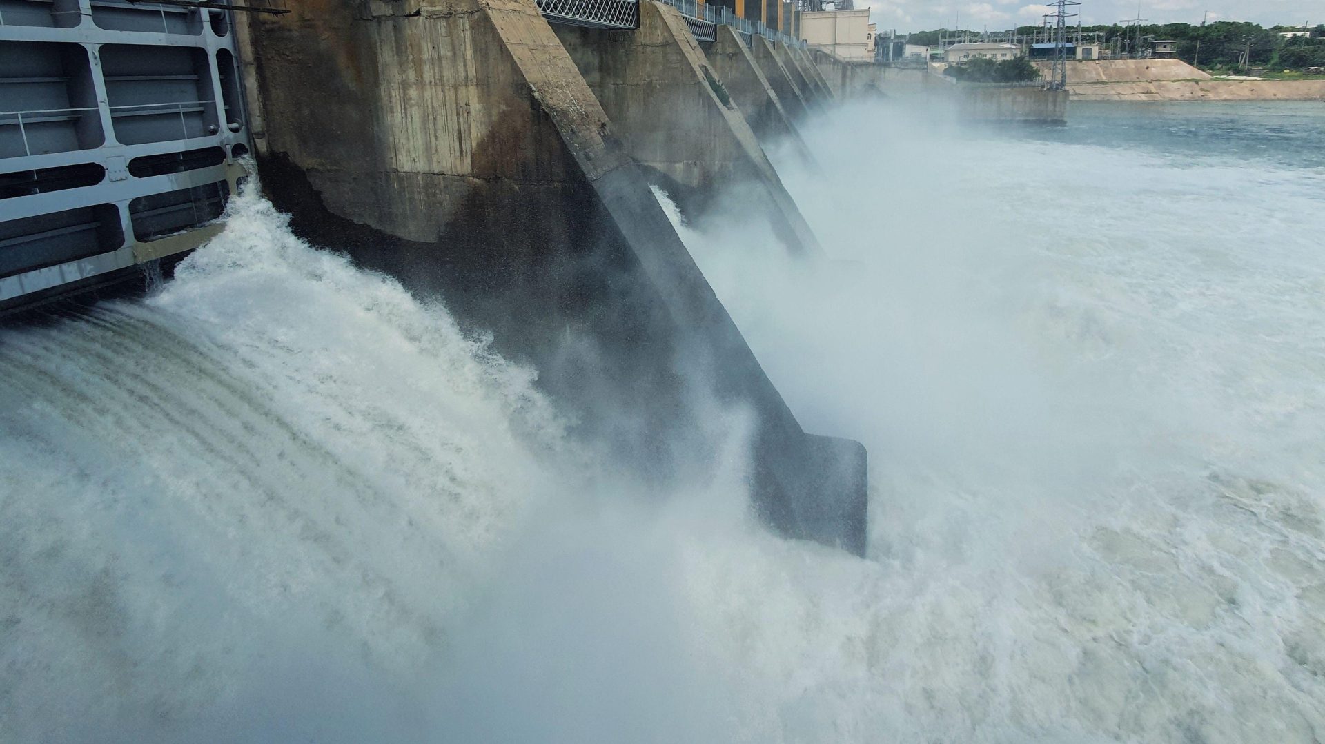 Ministrul Mediului: Lucrările de la hidrocentrala Paşcani au primit vineri acordul de mediu