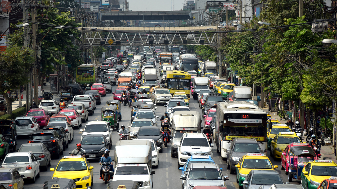 Trafic de coșmar în România! Cât ne costă timpul pierdut în ambuteiaje și care este proporția dezastrului?