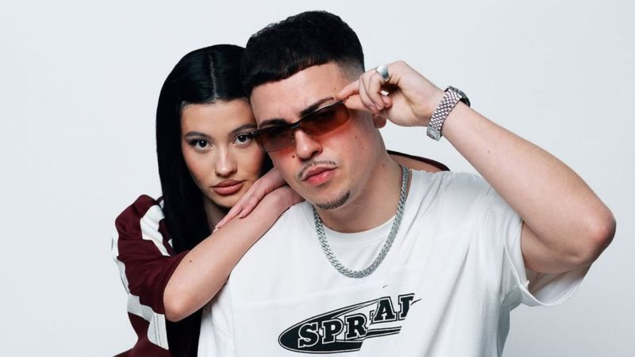 Erika Isac a fost nevoită să dea explicații fanilor, după ce a publicat mesajele primite de la MGL: „Fă, treaba ta…”