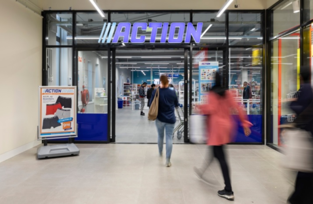 Olandezii care se bat cu Pepco și TEDi deschid primul magazin din România. Unde va fi acesta și când e programată inaugurarea