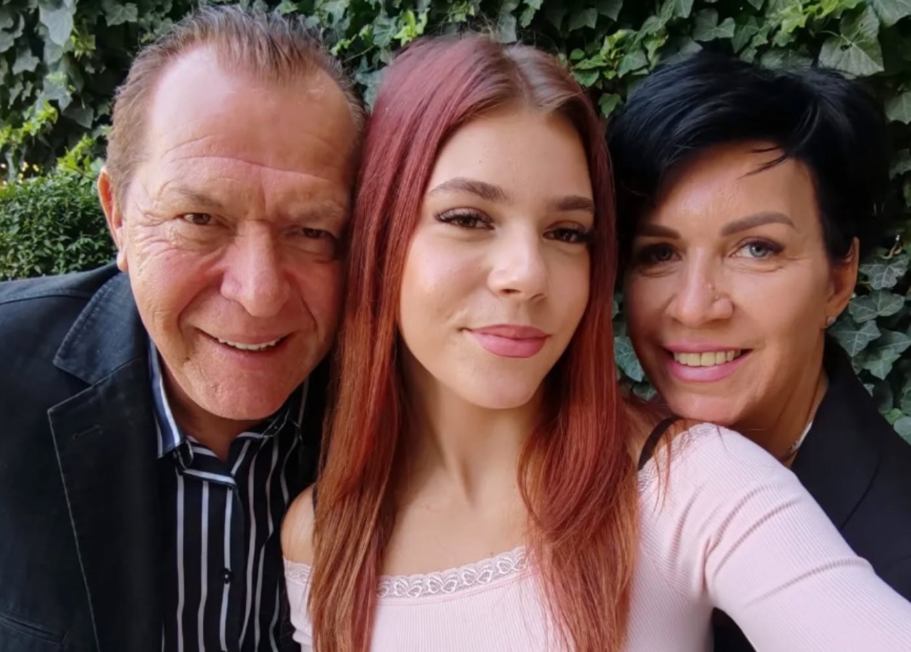 Fiica lui Helmuth Duckadam, fotografie de colecție în prima zi de școală. Alături de cine s-a pozat