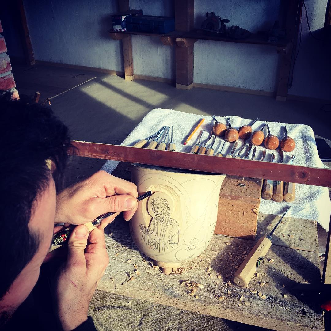 Sursă foto : Instagram / sierra.carvings