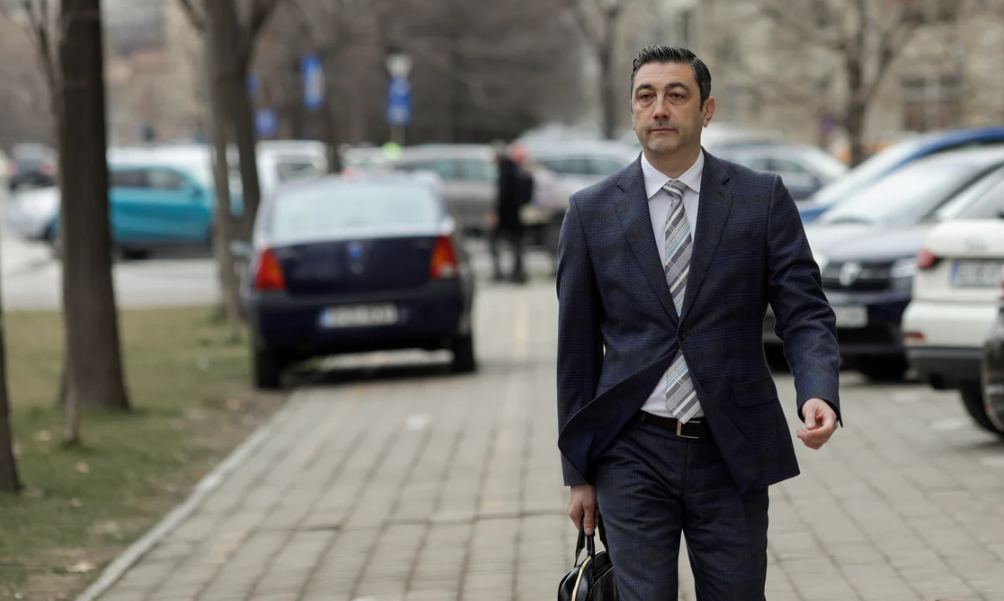 Procurorul general Florenţa: România se confruntă cu cel mai grav caz de siguranță națională din ultimii 35 de ani: au folosit 20.000 de boţi