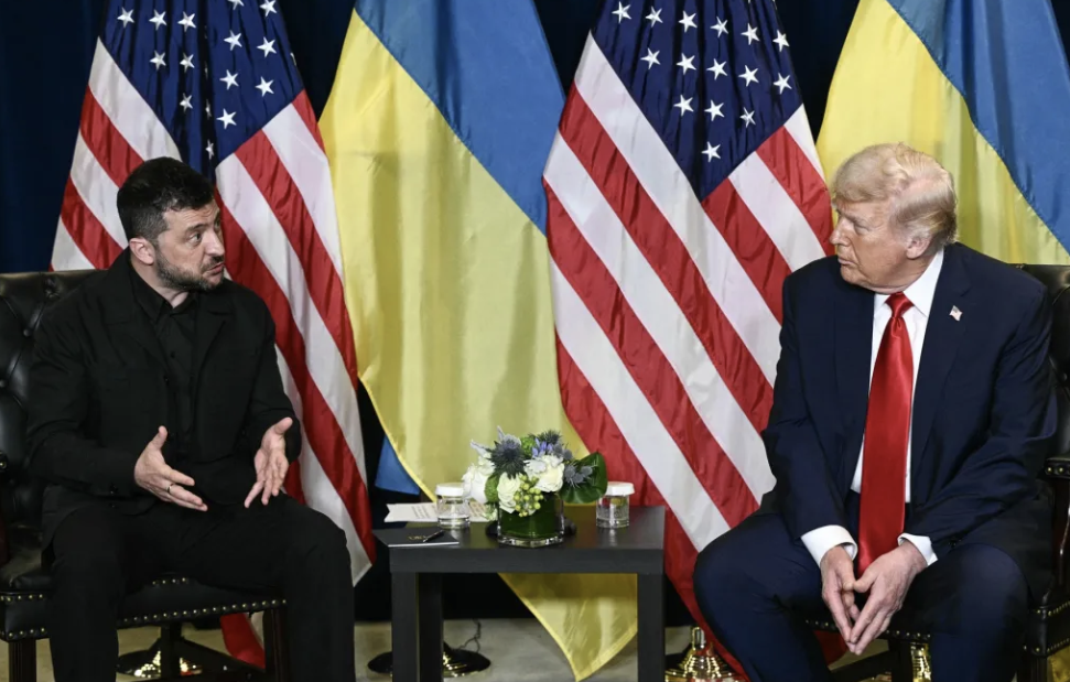 Trump „crede” că ţările NATO ar trebui să doboare avioanele ruseşti care le încalcă spaţiul aerian: „Ucraina poate recâștiga toate teritoriile pierdute. Rusia arată ca un „tigru de hârtie”