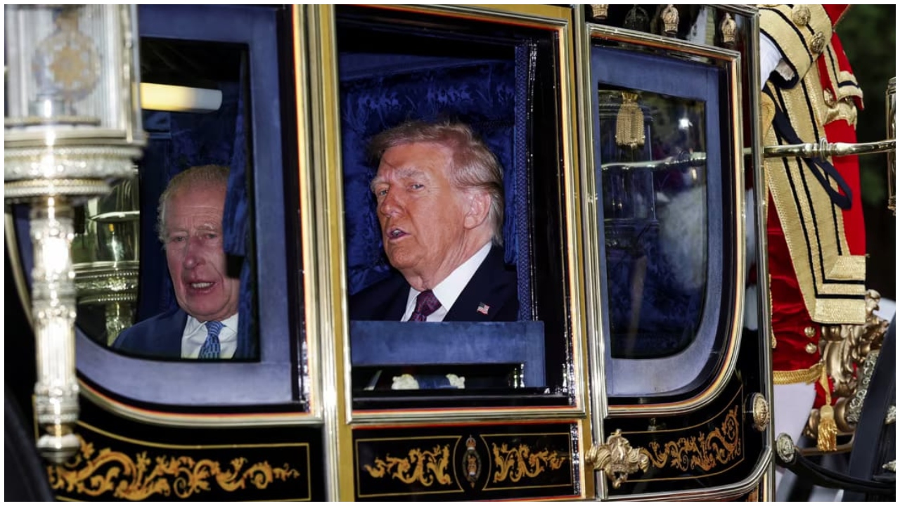 Moment istoric! Donald Trump și Melania, plimbați cu caleașca de aur la Windsor. Ce discută președintele SUA cu Regele Charles