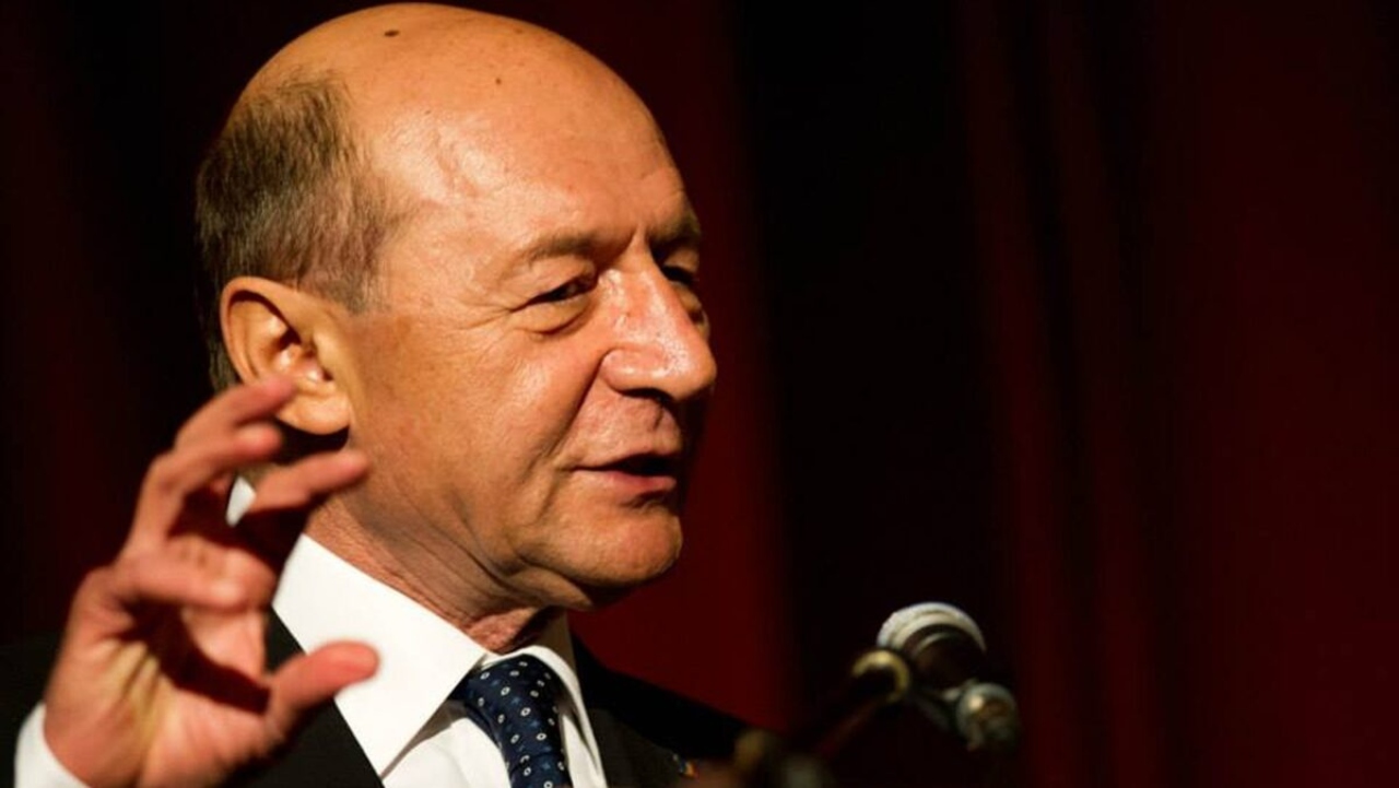 EXCLUSIV Traian Băsescu, despre riscul unei înfrângeri pentru Maia Sandu și PAS: ”Socialiștii pot chema Moscova să facă bază militară în Republica Moldova!”