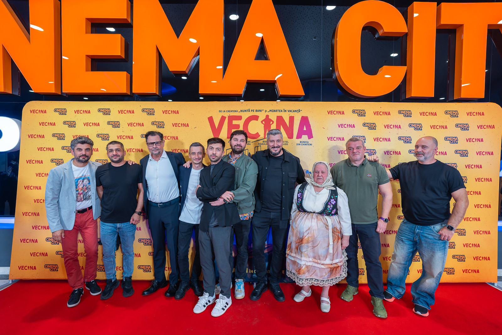 Vecina lui Mircea Bravo a cucerit Bucureștiul: 1600 de spectatori la avanpremiera comediei anului