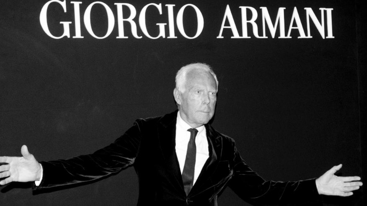Donatella Versace și alte zeci de celebrități s-au adunat la Milano pentru a-i aduce un ultim omagiu lui Giorgio Armani