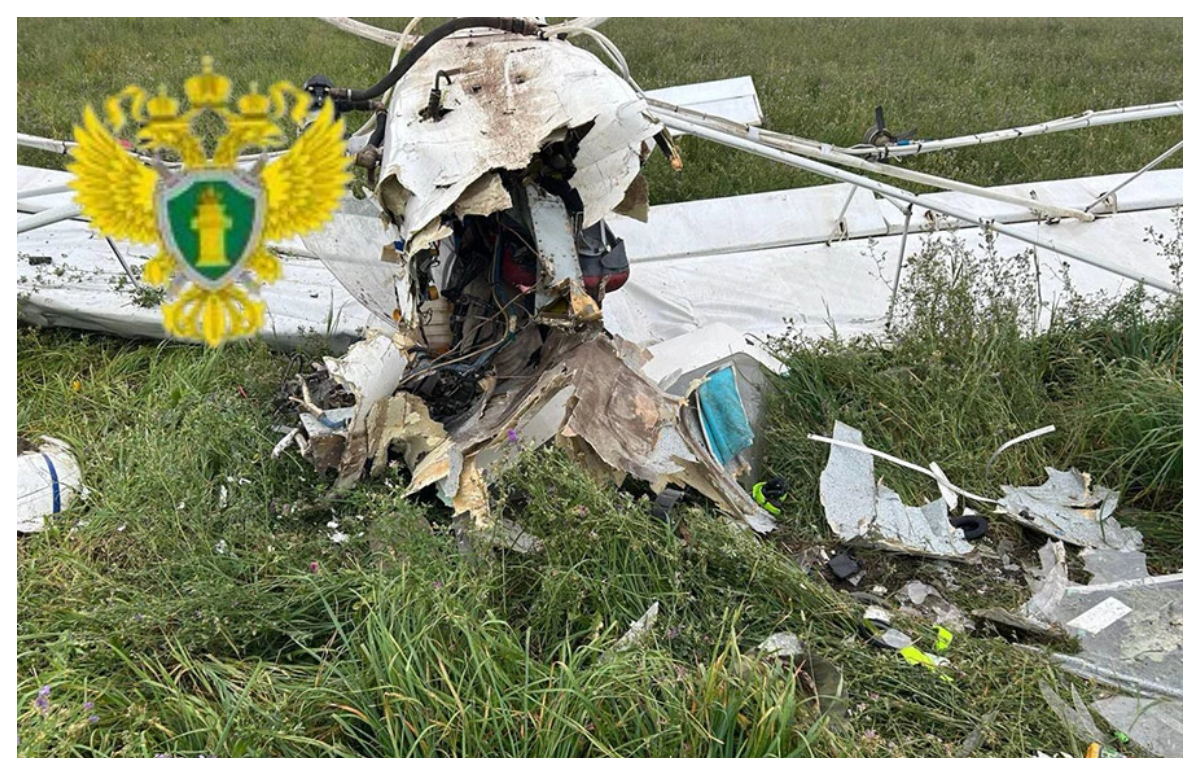 Avion prăbuşit, primele imagini cu epava. Seia în calcul eroarea de pilotaj