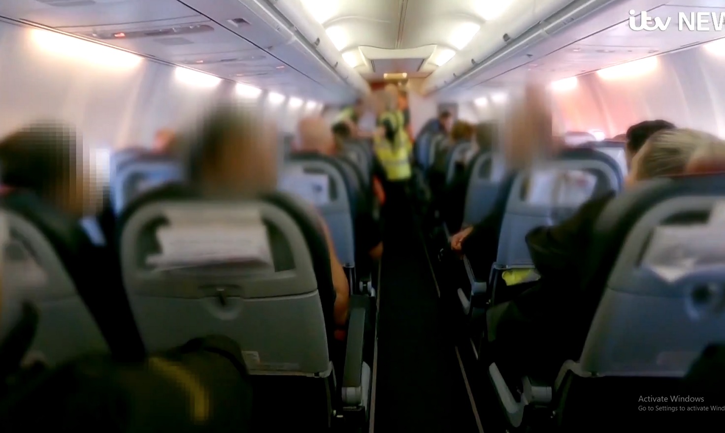 Români expulzaţi din Marea Britanie, după ce au comis infracţiuni grave, dar cu câte 2.000 de lire de persoană: „De ce să fiu deportat? Am greşit, am plătit pentru asta”