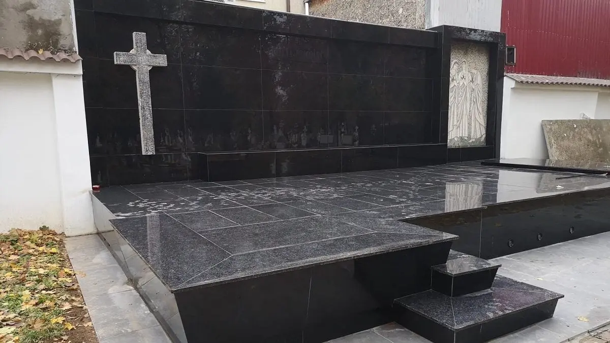 Cine a fost milionarul român care și-a pus aer condiționat în cavou? Motivul te va impresiona profund
