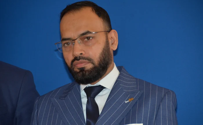 Șoc la Caransebeș! Procurorii DNA ridică teancuri de bani de la directorul Spitalului Caransebeș după ce a fost reținut pentru mită