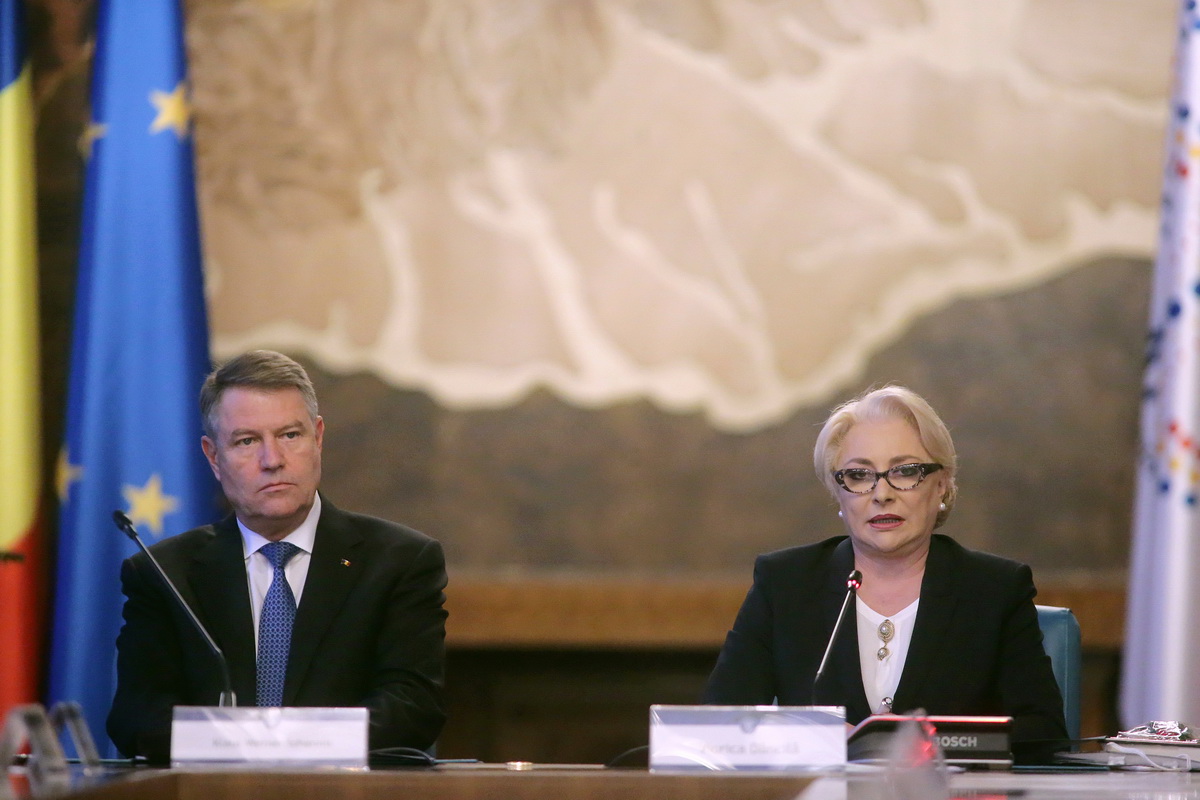 Viorica Dăncilă, critici și atacuri la adresa lui Klaus Iohannis: ”Astăzi, aleg să mă abțin chiar și să îl salut, nu vreau să îi piară zâmbetul din cauza mea”