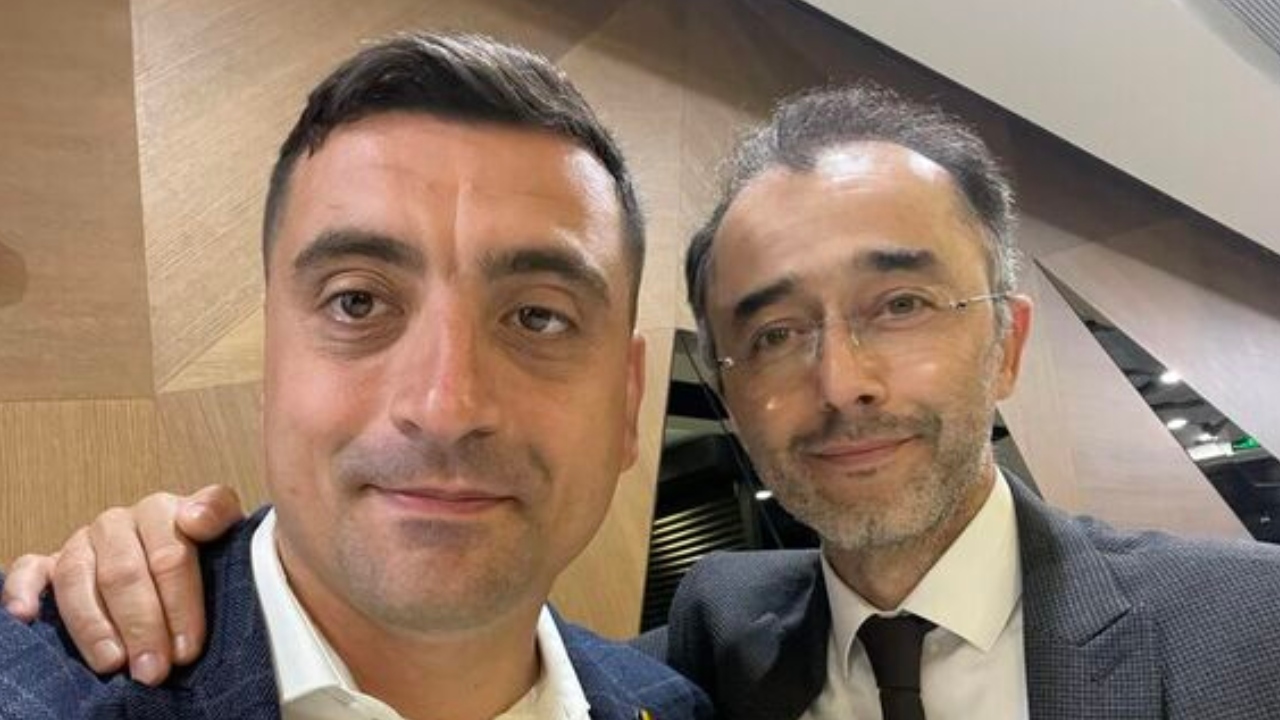 Un important membru AUR pleacă din partid și acuză „trădarea” lui George Simion: „Din cauza patimilor șantajabile, candidatul pe care l-am susținut a pierdut alegerile trădând întreaga mișcare suveranistă”
