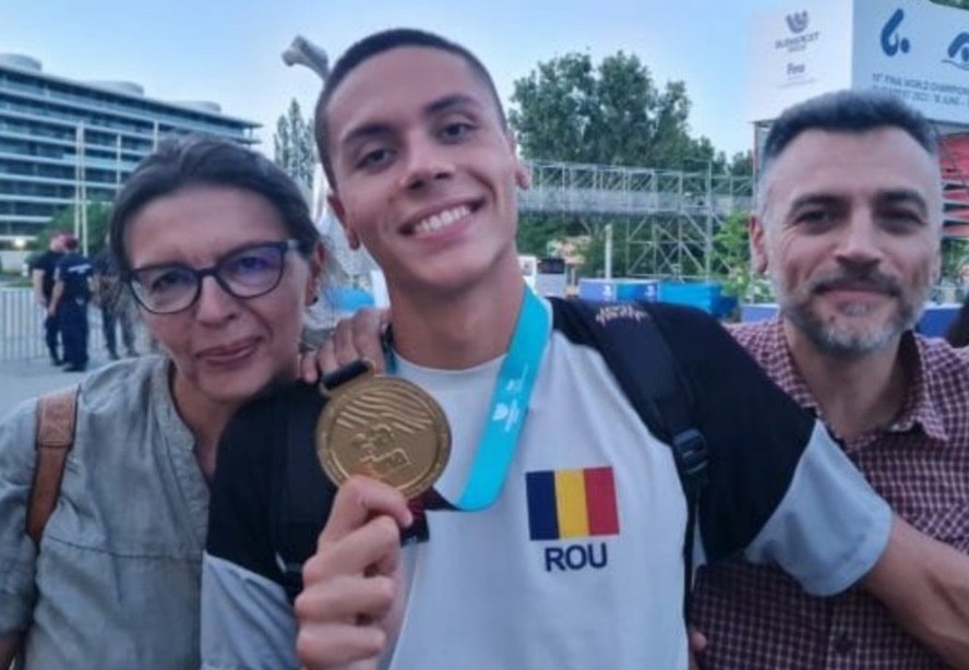 Parintii lui David Popovici