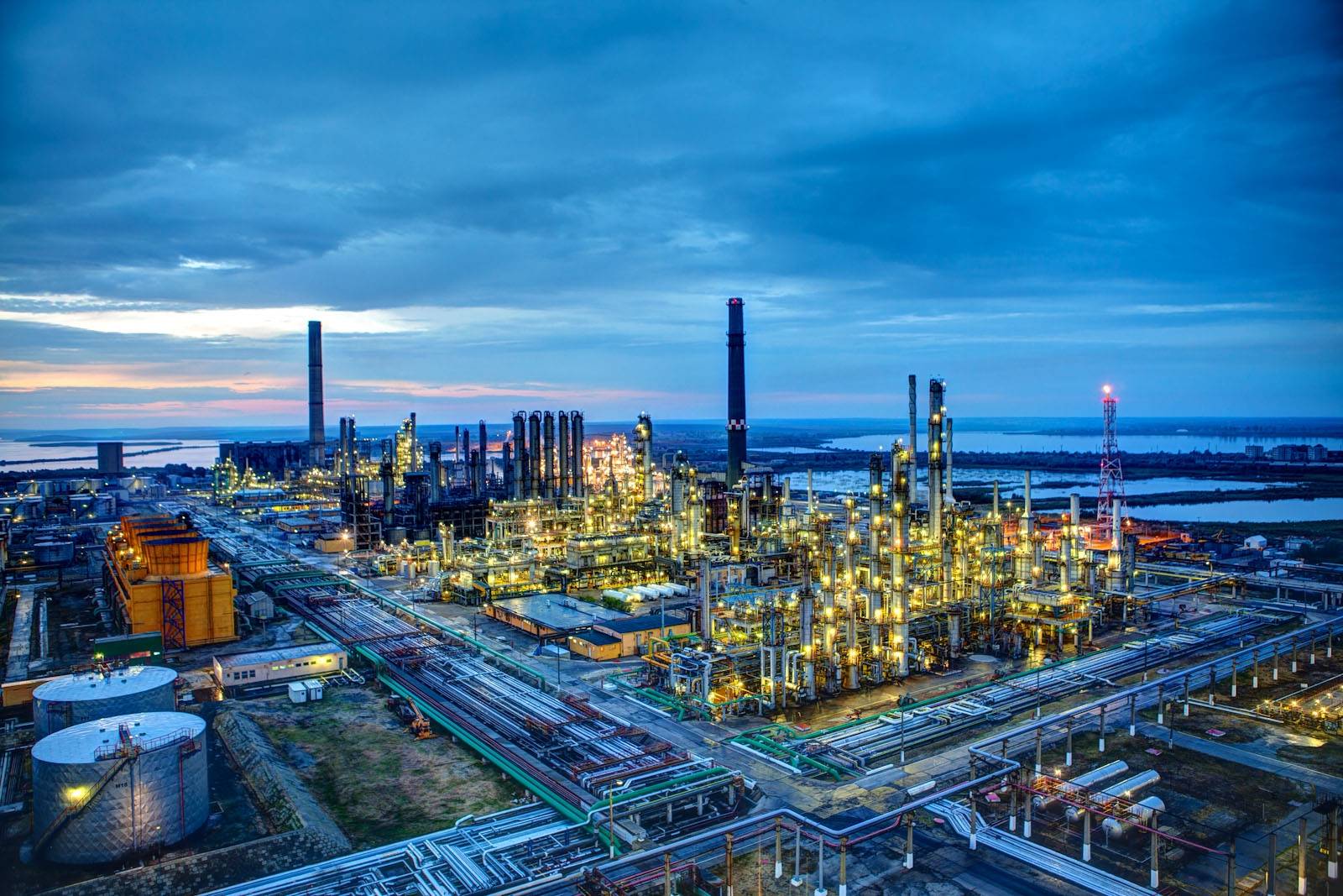 OMV Petrom a redevenit vineri cea mai valoroasă companie de pe Bursa de Valori București, depășind Hidroelectirca. Recuperare de 16 miliarde de lei în doi ani