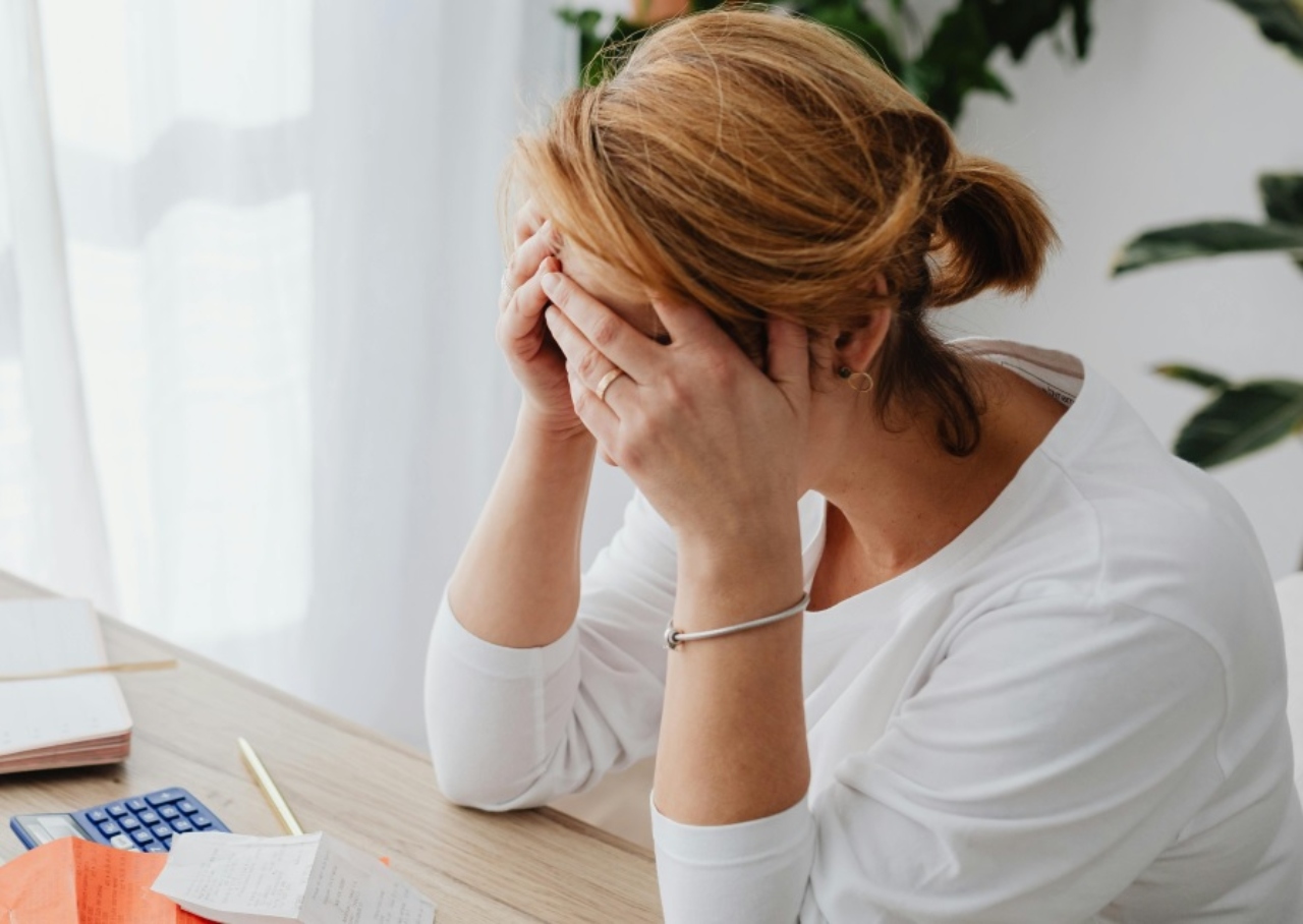 Cresc ratele românilor! Cât vor plăti în plus din octombrie. Nu scapă nici cei cu dobânzi fixe!