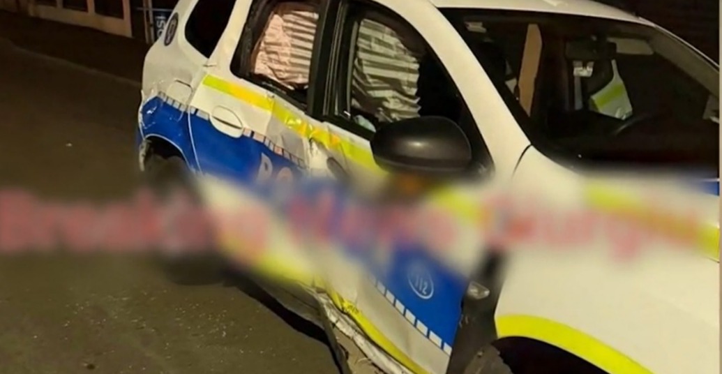 Adolescent de 17 ani, fiul unei procuroare, MORT după ce a intrat cu motorul într-o mașină de poliție