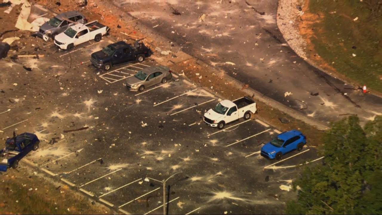 Explozie la o fabrică de muniţie: cel puţin 19 persoane au murit video