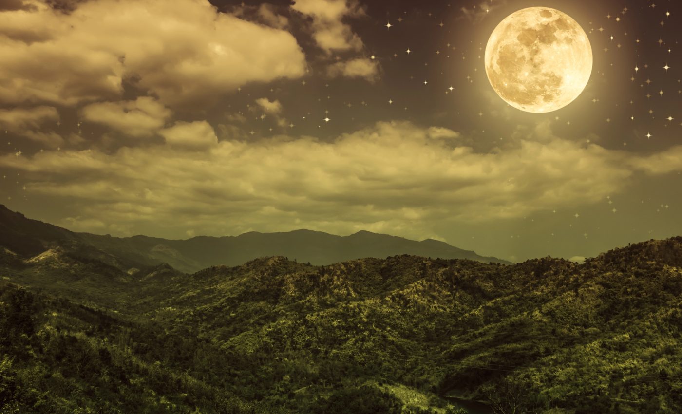 Luna Plină a Recoltei din 6 octombrie va fi TRANSFORMATOARE pentru 3 ZODII. Este SCHIMBAREA inevitabilă?