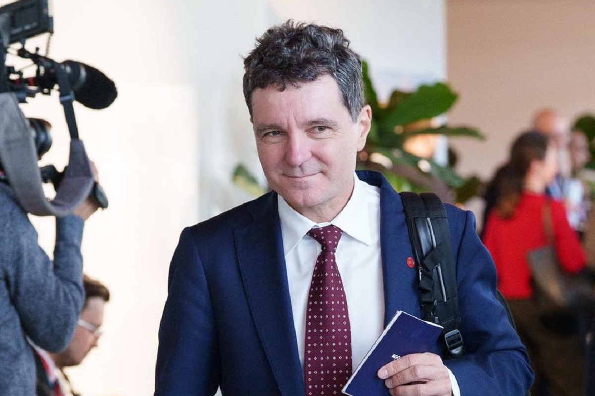 Președintele Nicușor Dan, anunț despre creșterea salariului minim: „E posibil ca, forțând un salariu minim prea mare, anumite activități să devină necompetitive și anumiți oameni să-și piardă locul de muncă”